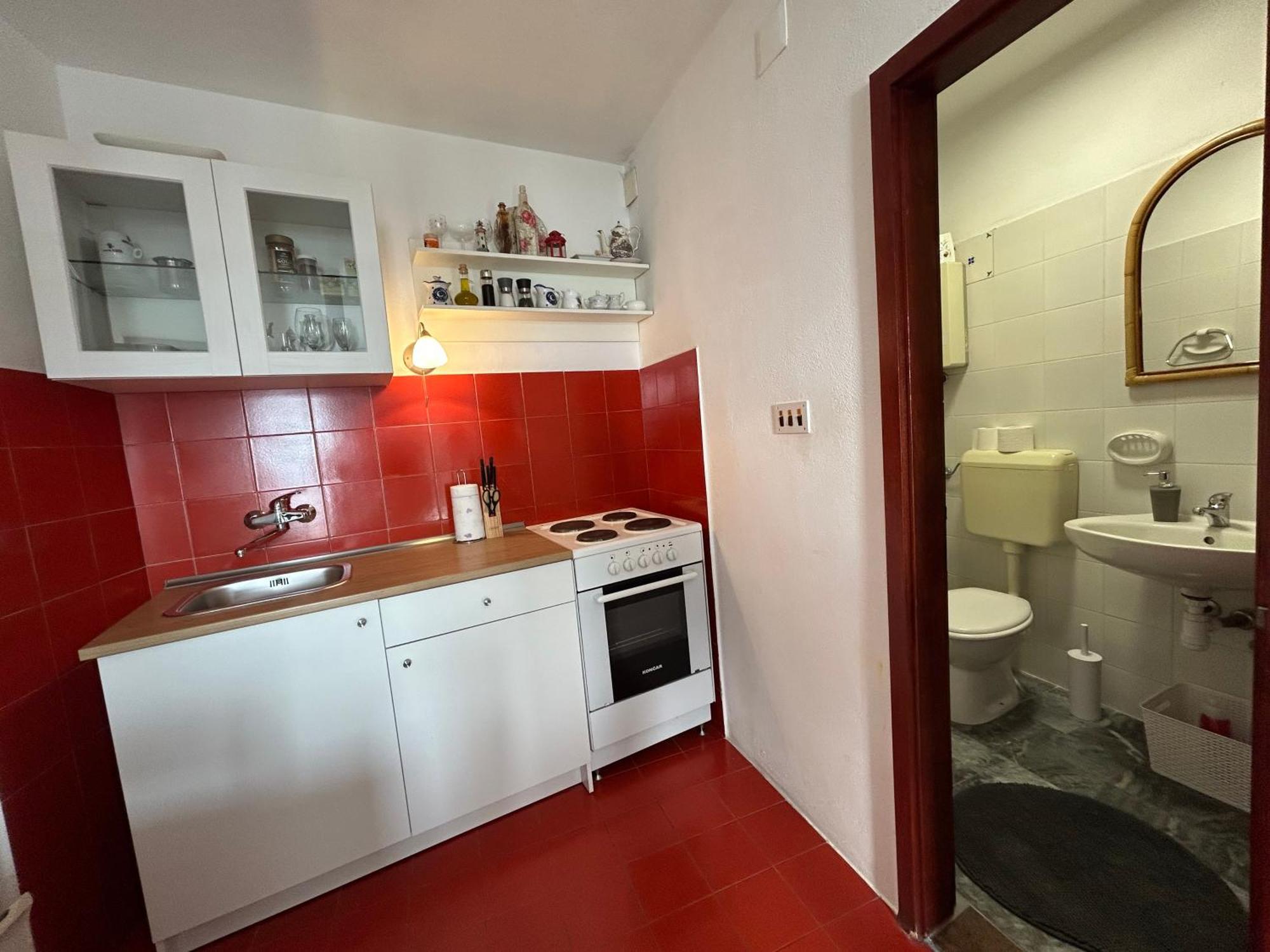 Seafront Studio Apartment+Balcony 포드고라 외부 사진