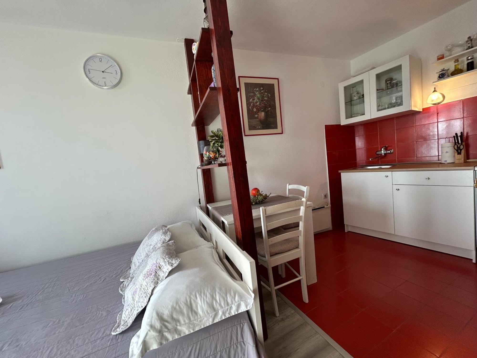 Seafront Studio Apartment+Balcony 포드고라 외부 사진